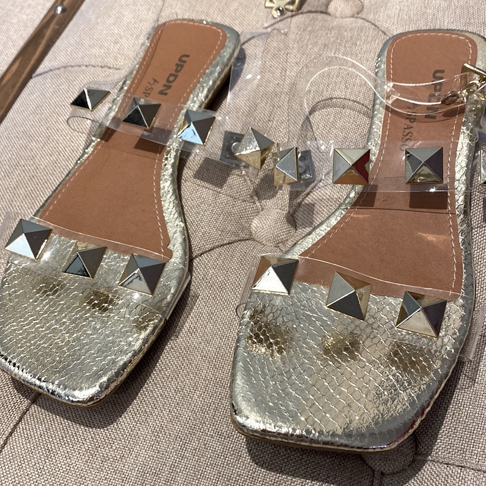 Rockstud Sandals “Valentino Style”
